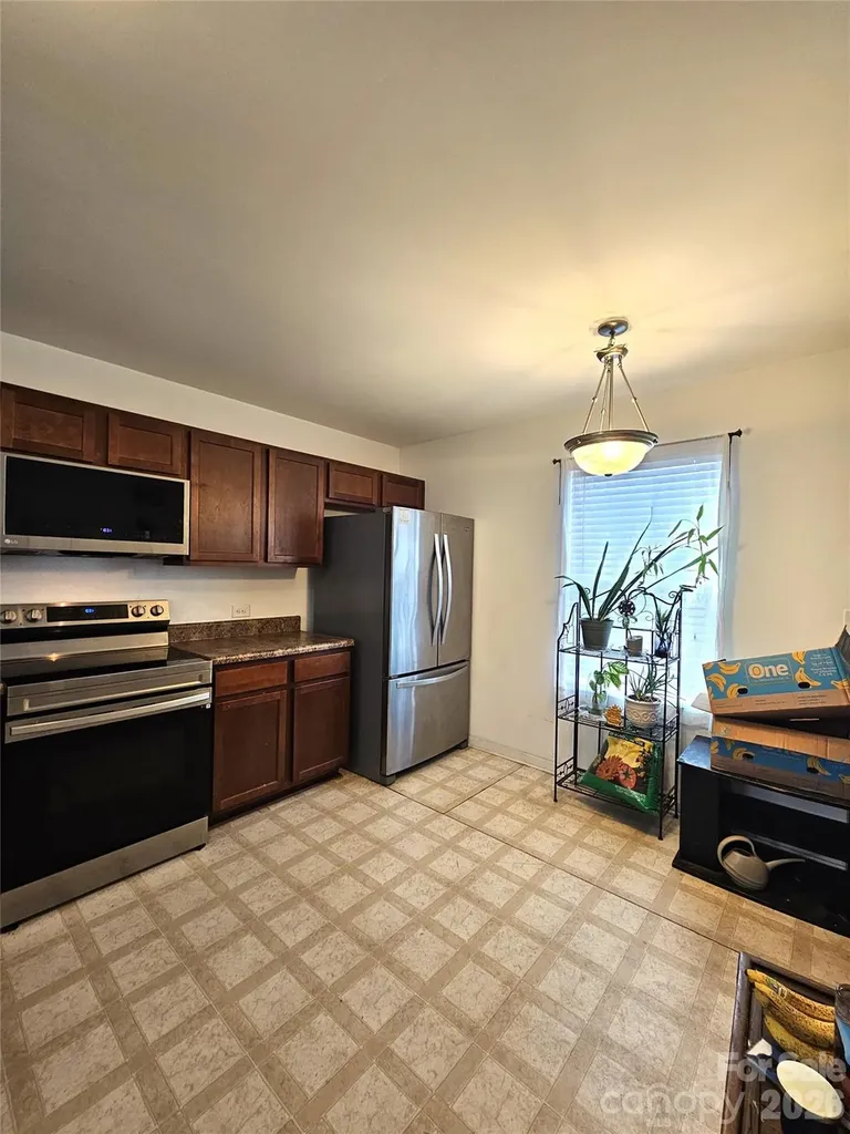10703 Derryrush Drive Charlotte NC 28213