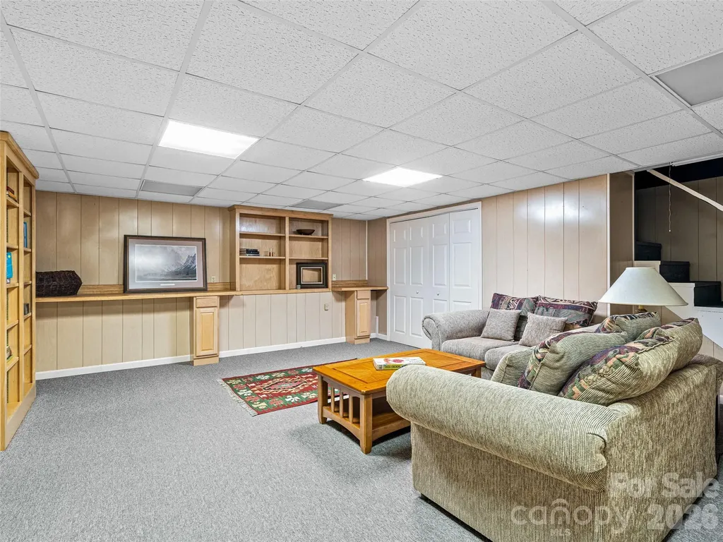 3802 Timber Trail Asheville NC 28804