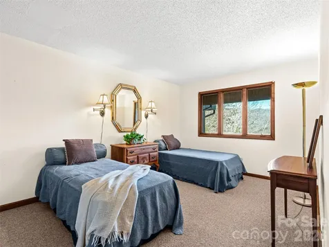 3802 Timber Trail Asheville NC 28804