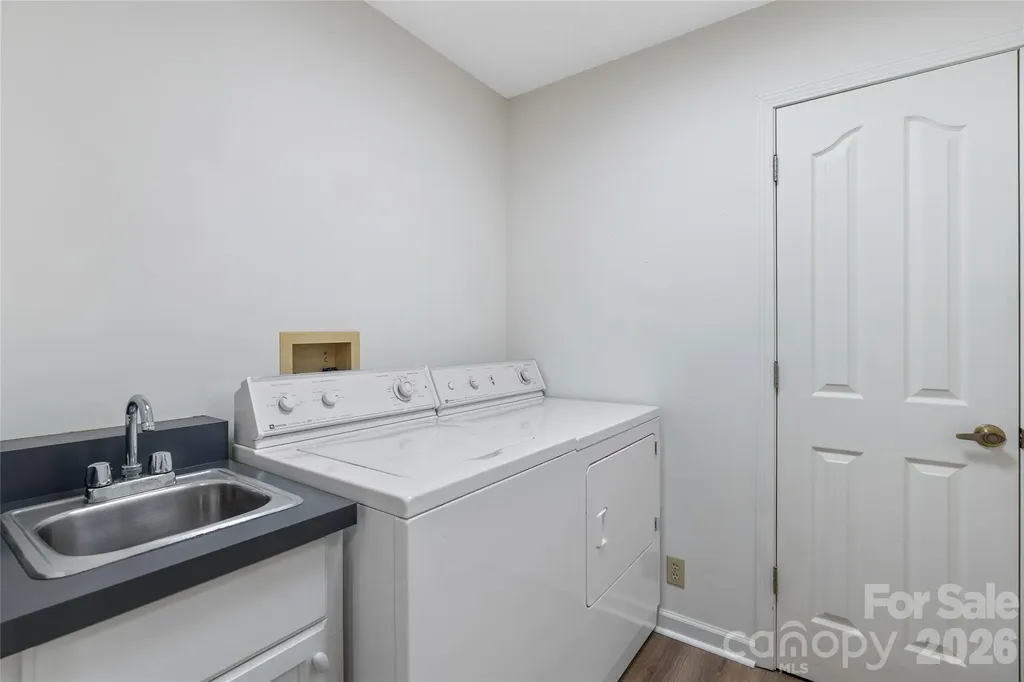 177 Country Road Brevard NC 28712