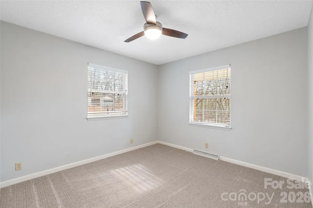 177 Country Road Brevard NC 28712