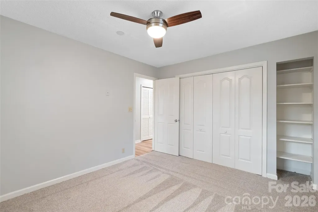 177 Country Road Brevard NC 28712