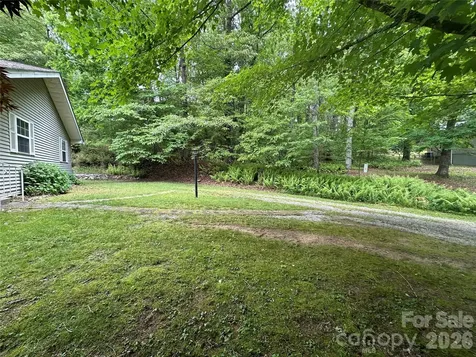 177 Country Road Brevard NC 28712