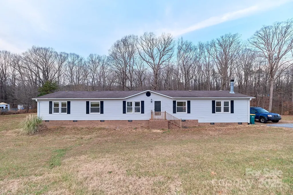 242 Granite Ridge Lane Winston Salem NC 27107
