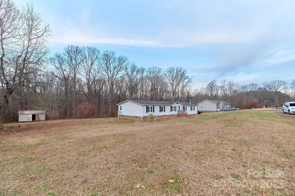 242 Granite Ridge Lane Winston Salem NC 27107