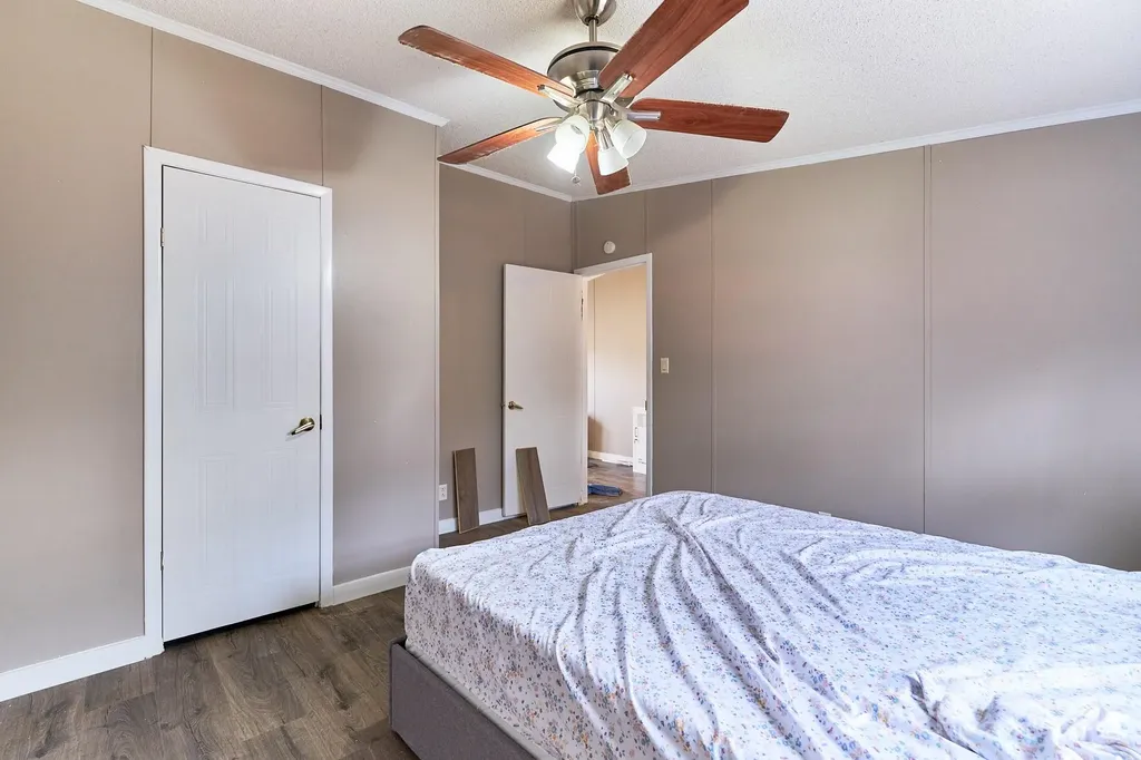 242 Granite Ridge Lane Winston Salem NC 27107