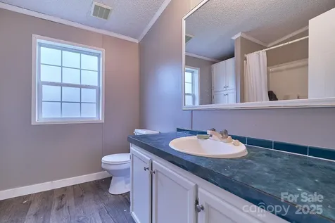 242 Granite Ridge Lane Winston Salem NC 27107