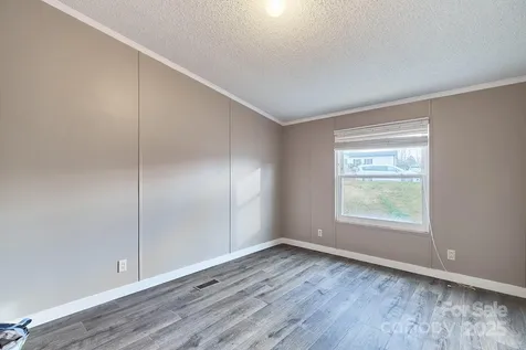 242 Granite Ridge Lane Winston Salem NC 27107