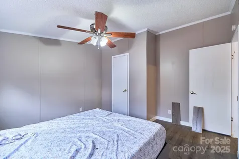 242 Granite Ridge Lane Winston Salem NC 27107