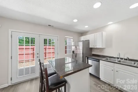 6766 Cypress Tree Lane Charlotte NC 28215