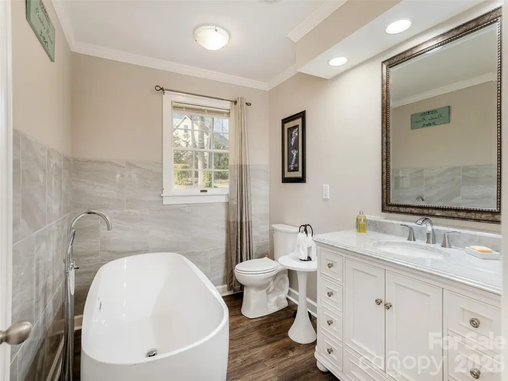 514 Whispering Hills Drive Hendersonville NC 28792