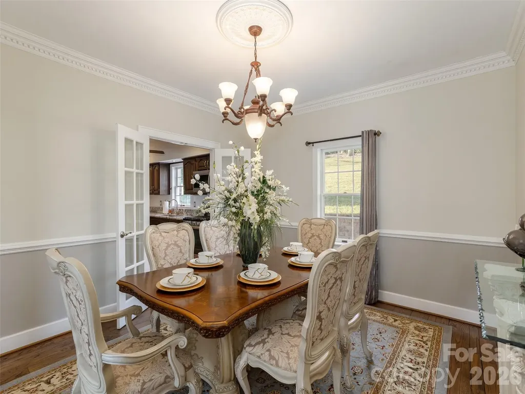 514 Whispering Hills Drive Hendersonville NC 28792