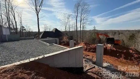 7061 Ridgeview Lane Iron Station NC 28080