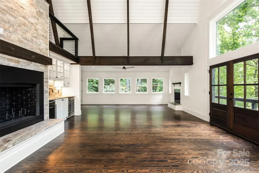 50 Turkey Trot Lane Burnsville NC 28714