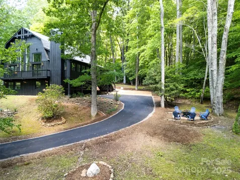 50 Turkey Trot Lane Burnsville NC 28714