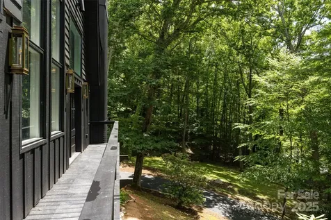 50 Turkey Trot Lane Burnsville NC 28714