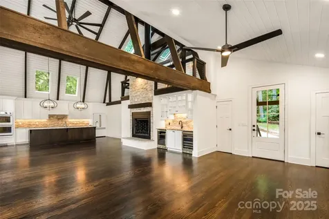 50 Turkey Trot Lane Burnsville NC 28714