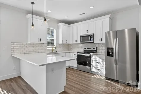 729 Wabash Avenue Charlotte NC 28208