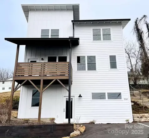 1061 Riverside Drive Asheville NC 28804