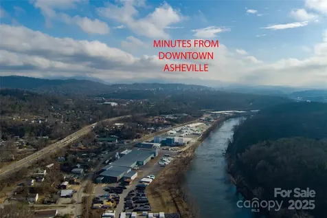 1057 Riverside Drive Asheville NC 28804
