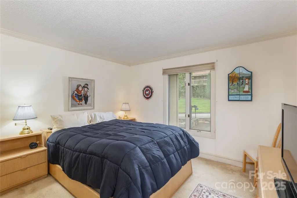 1 Westridge Court Hendersonville NC 28791