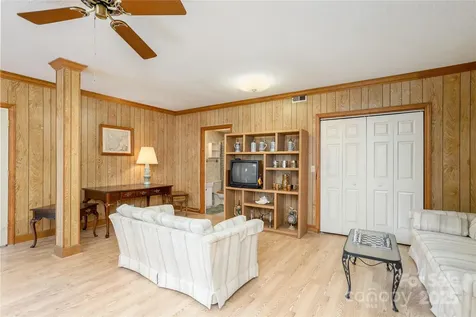 1 Westridge Court Hendersonville NC 28791