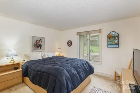 1 Westridge Court Hendersonville NC 28791