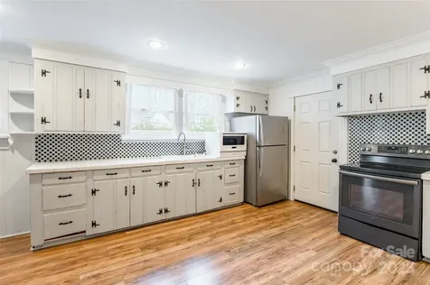 107 Hampton Street Chester SC 29706