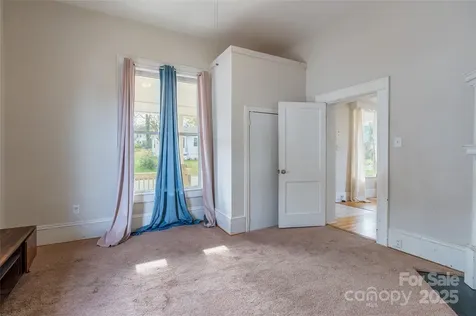 107 Hampton Street Chester SC 29706