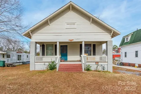 107 Hampton Street Chester SC 29706