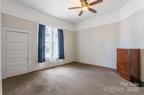 107 Hampton Street Chester SC 29706