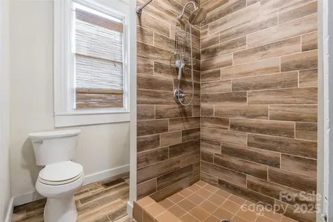 107 Hampton Street Chester SC 29706