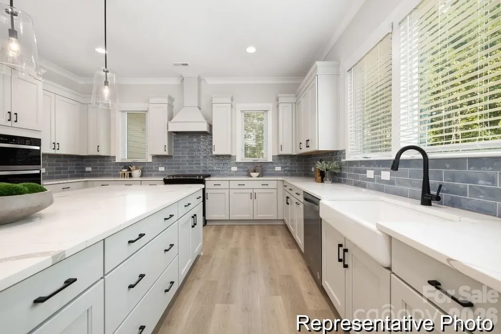 105 W Springhouse Court Statesville NC 28625