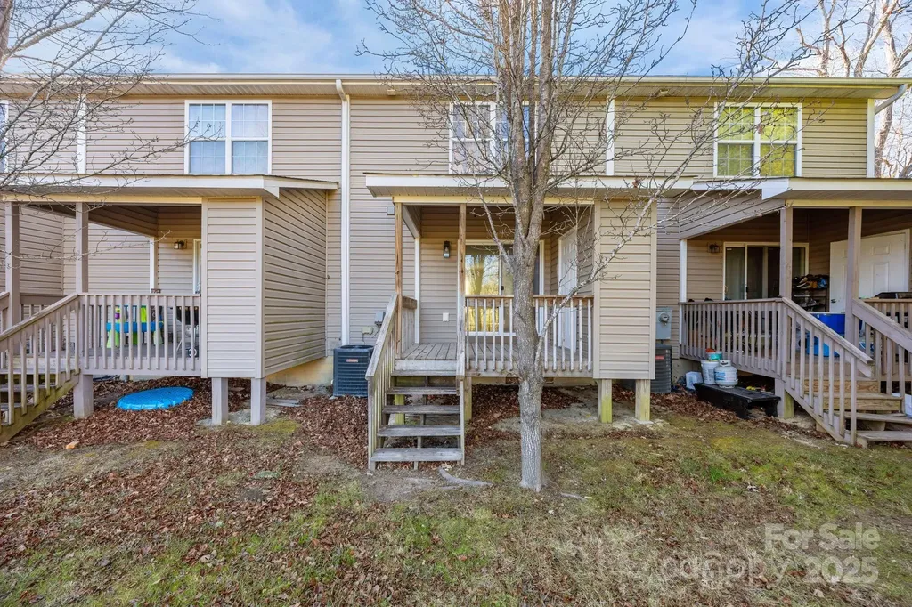 2 Meadow Glen Drive Fletcher NC 28732