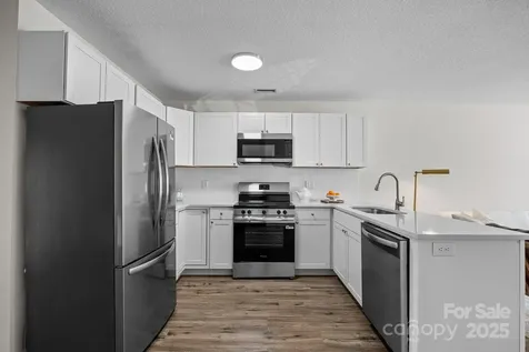 2 Meadow Glen Drive Fletcher NC 28732