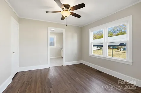 412 Ridge Street Stanley NC 28164