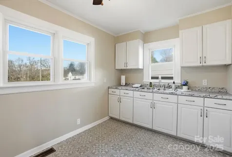 412 Ridge Street Stanley NC 28164