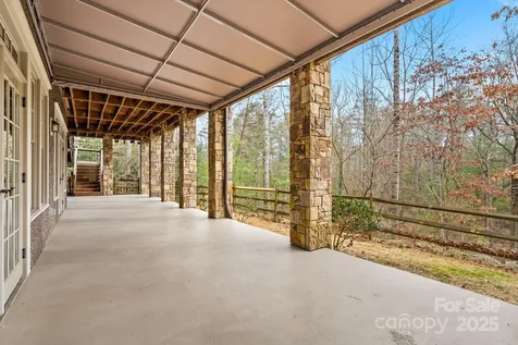14 Landsdowne Court Asheville NC 28803
