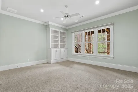 14 Landsdowne Court Asheville NC 28803