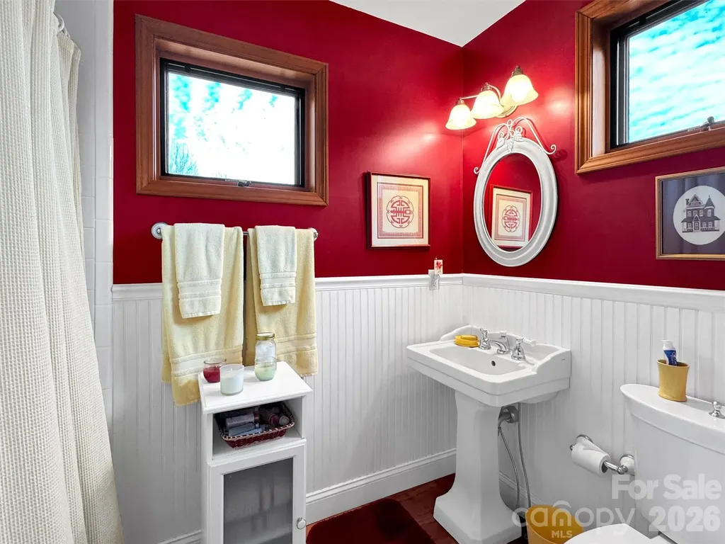 1201 Cathey Cove Road Waynesville NC 28786