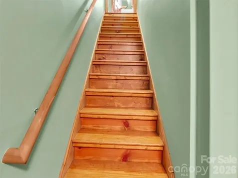 1201 Cathey Cove Road Waynesville NC 28786