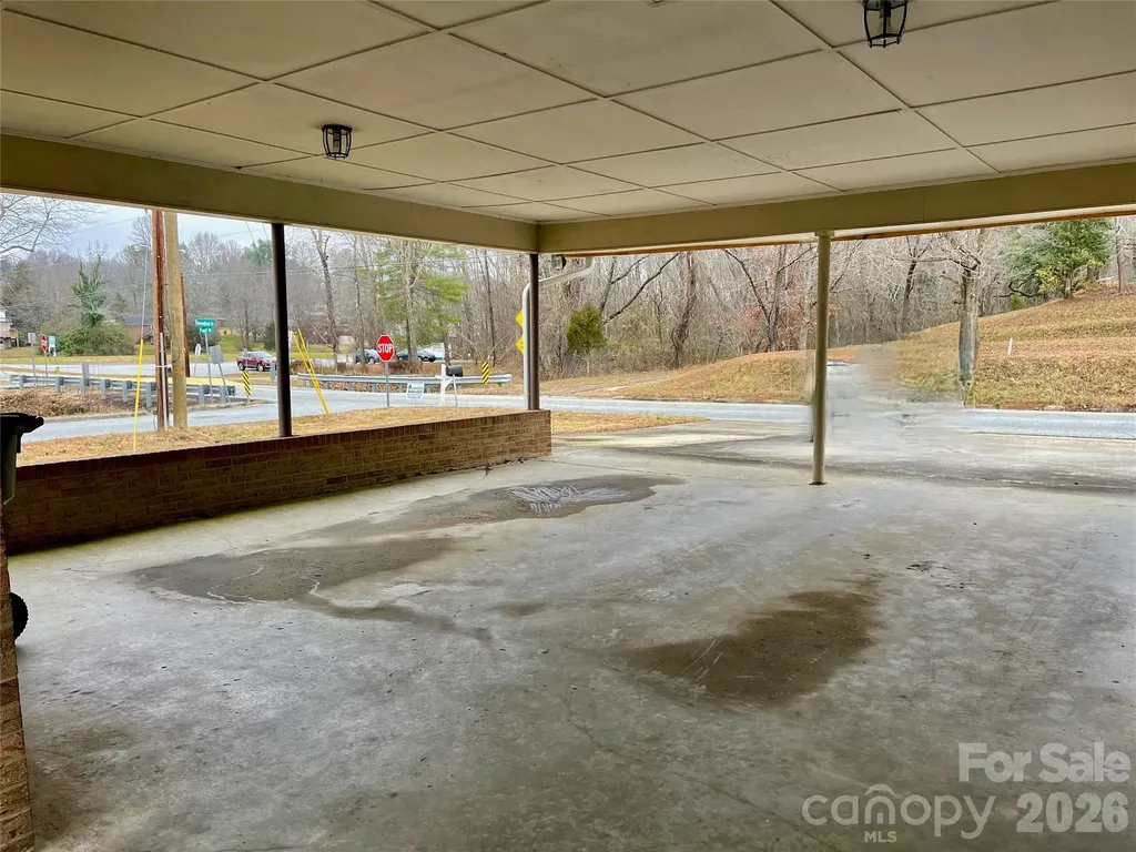 635 Powell Road NE Lenoir NC 28645