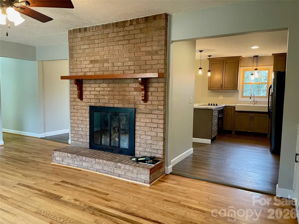 635 Powell Road NE Lenoir NC 28645