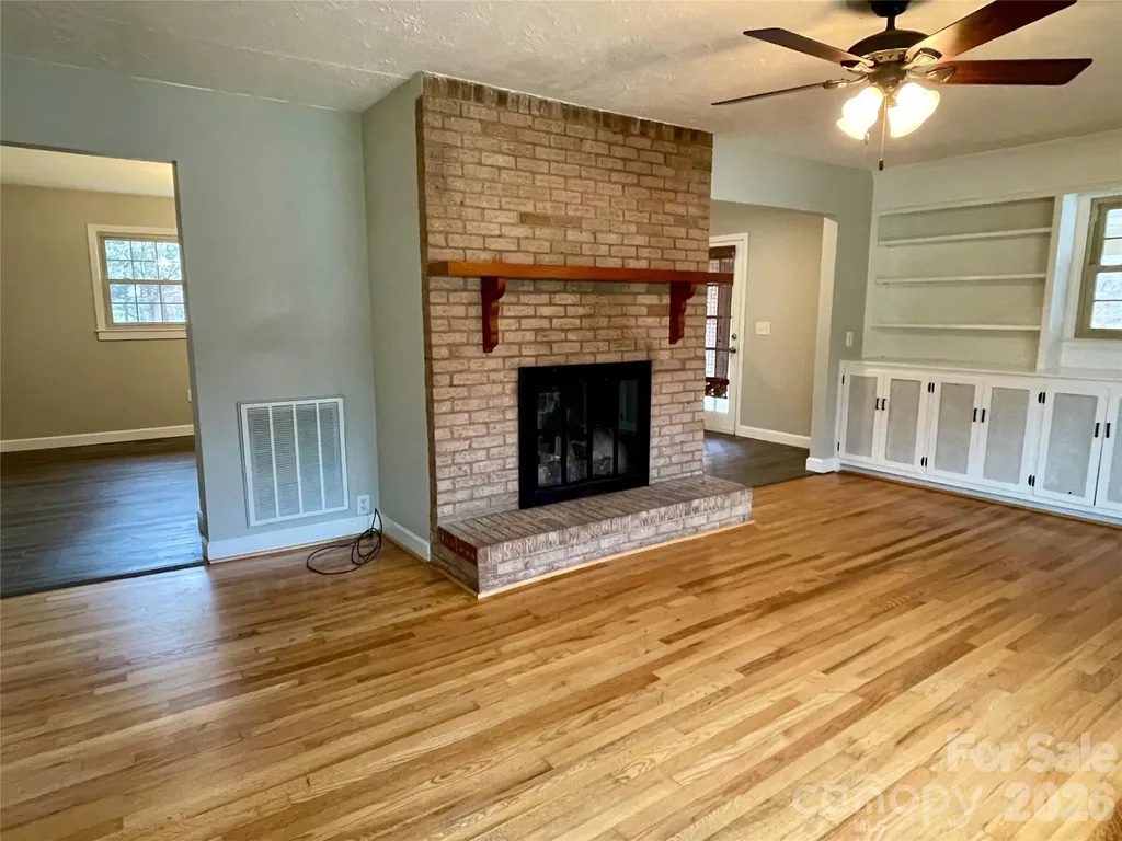 635 Powell Road NE Lenoir NC 28645