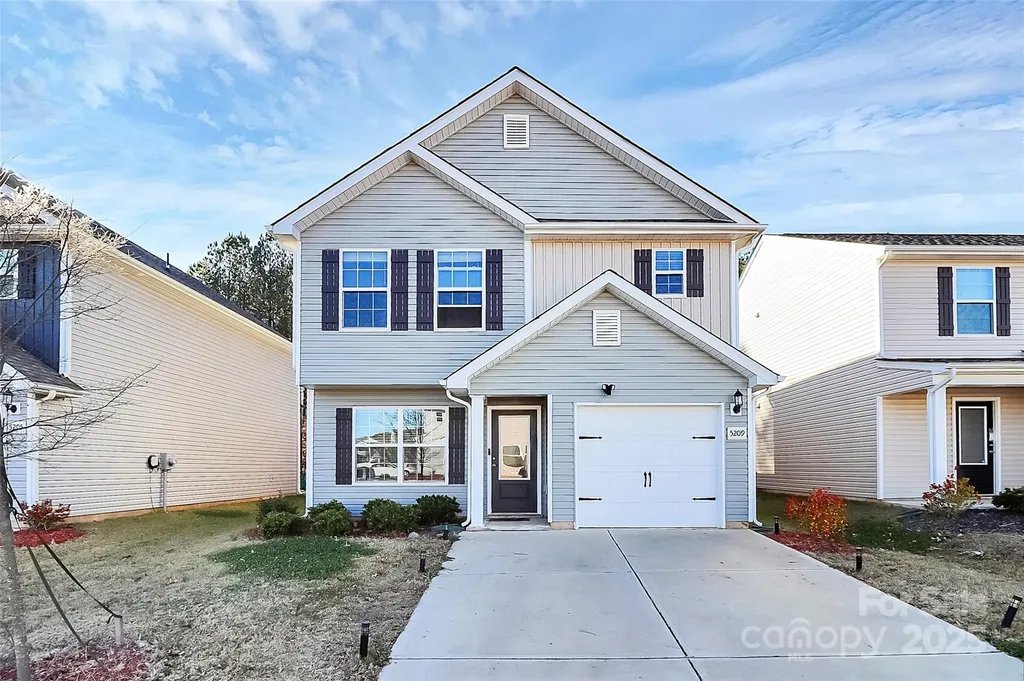 5209 Wolfridge Avenue Charlotte NC 28214