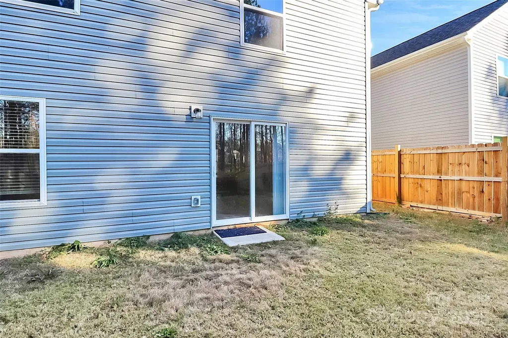 5209 Wolfridge Avenue Charlotte NC 28214