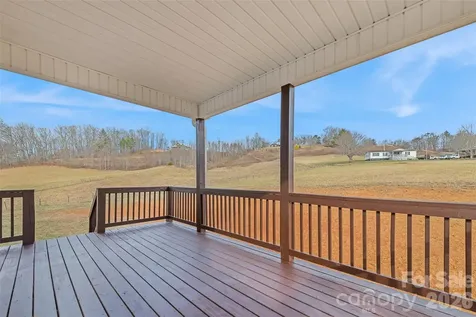 343 Rocky Lane Road Clyde NC 28721