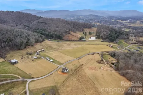 343 Rocky Lane Road Clyde NC 28721