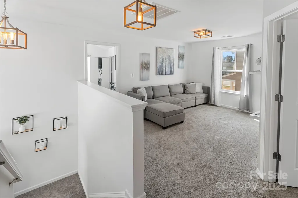 3735 Ernie Drive Charlotte NC 28269