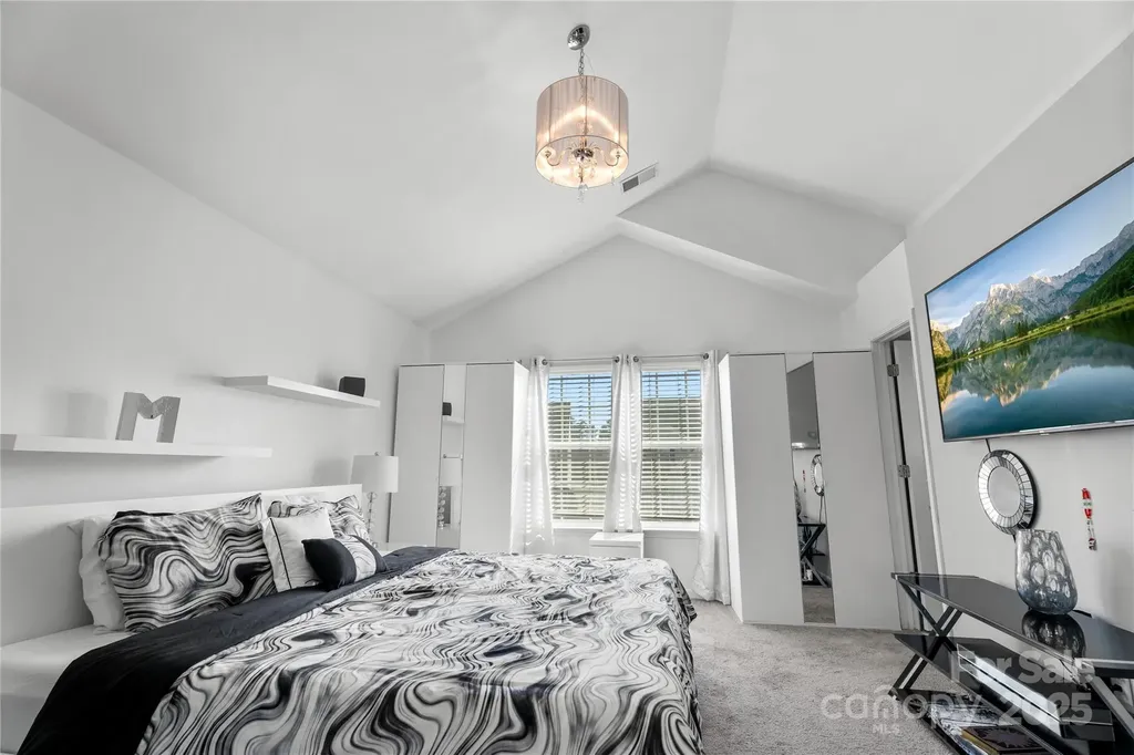 3735 Ernie Drive Charlotte NC 28269